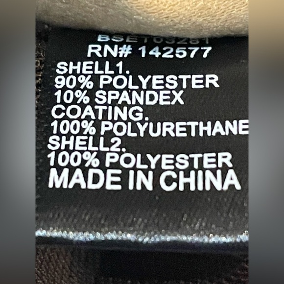 BLĀSH Faux Leather Sweetheart Long Sleeved Crop Top Large - Picture 8 of 8